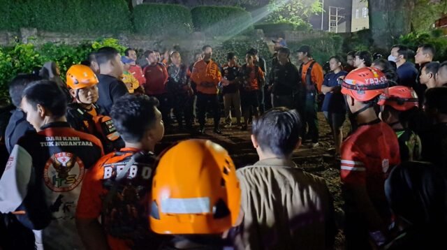 Teks Foto : Tim SAR Gabungan Samarinda/zonaikn.com